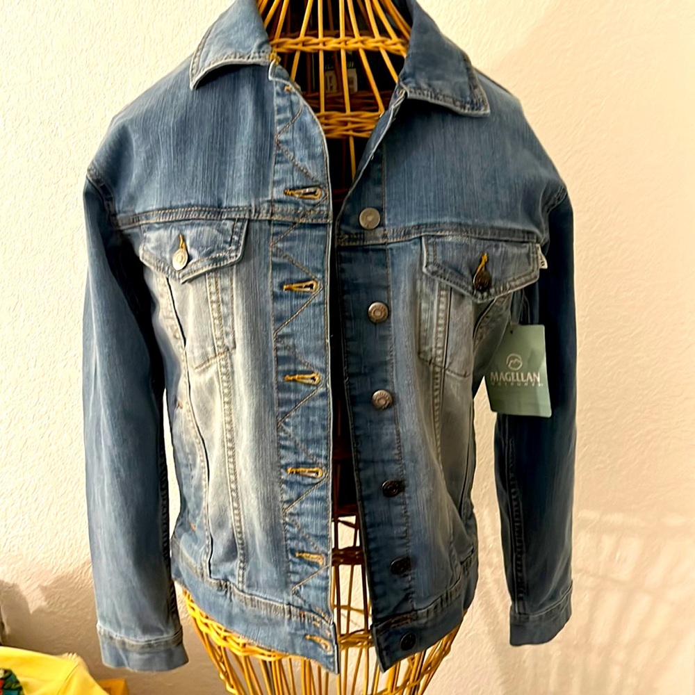 MAGELLAN Outdoors Classic Fit Woman's Denim Jacket Size XS
